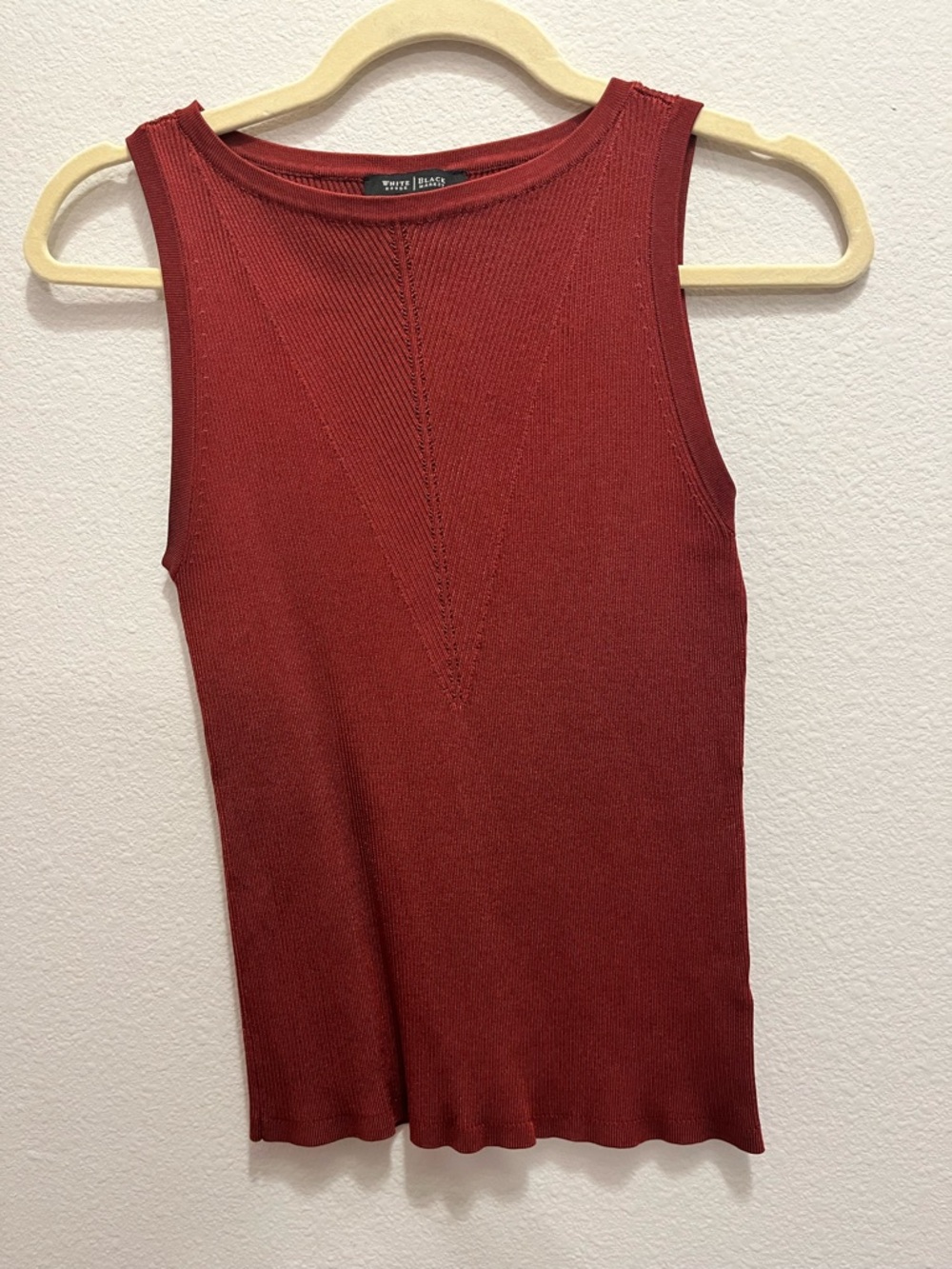 WHBM Rust Red Ribbed Knit Tank - Picture 2 of 4